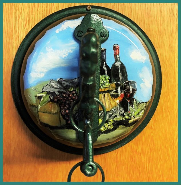 bemalter Glocke - für dekorative Zwecke - zum Schließen ins Bild klicken